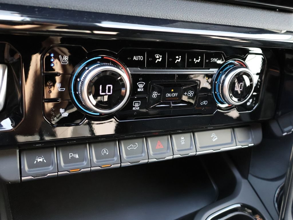 2026 GMC Sierra 1500 AT4 - Photo 21