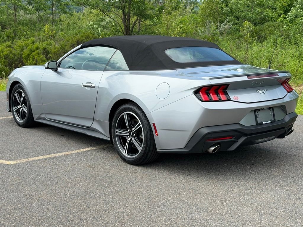 Used 2025 Silver Metallic Ford EcoBoost Premium image 26