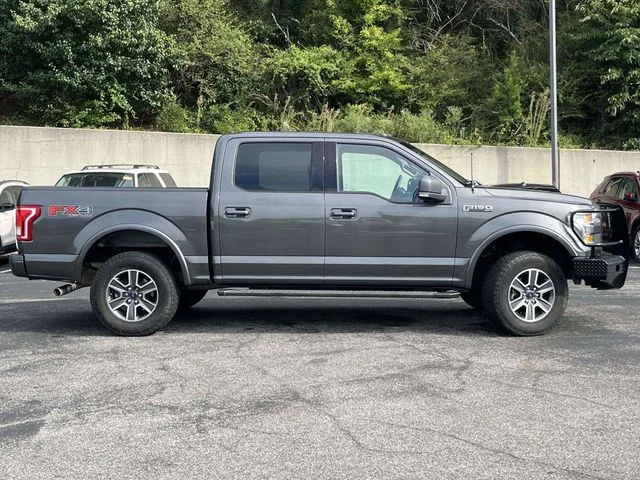 Used 2017 Gray Ford XLT image 2