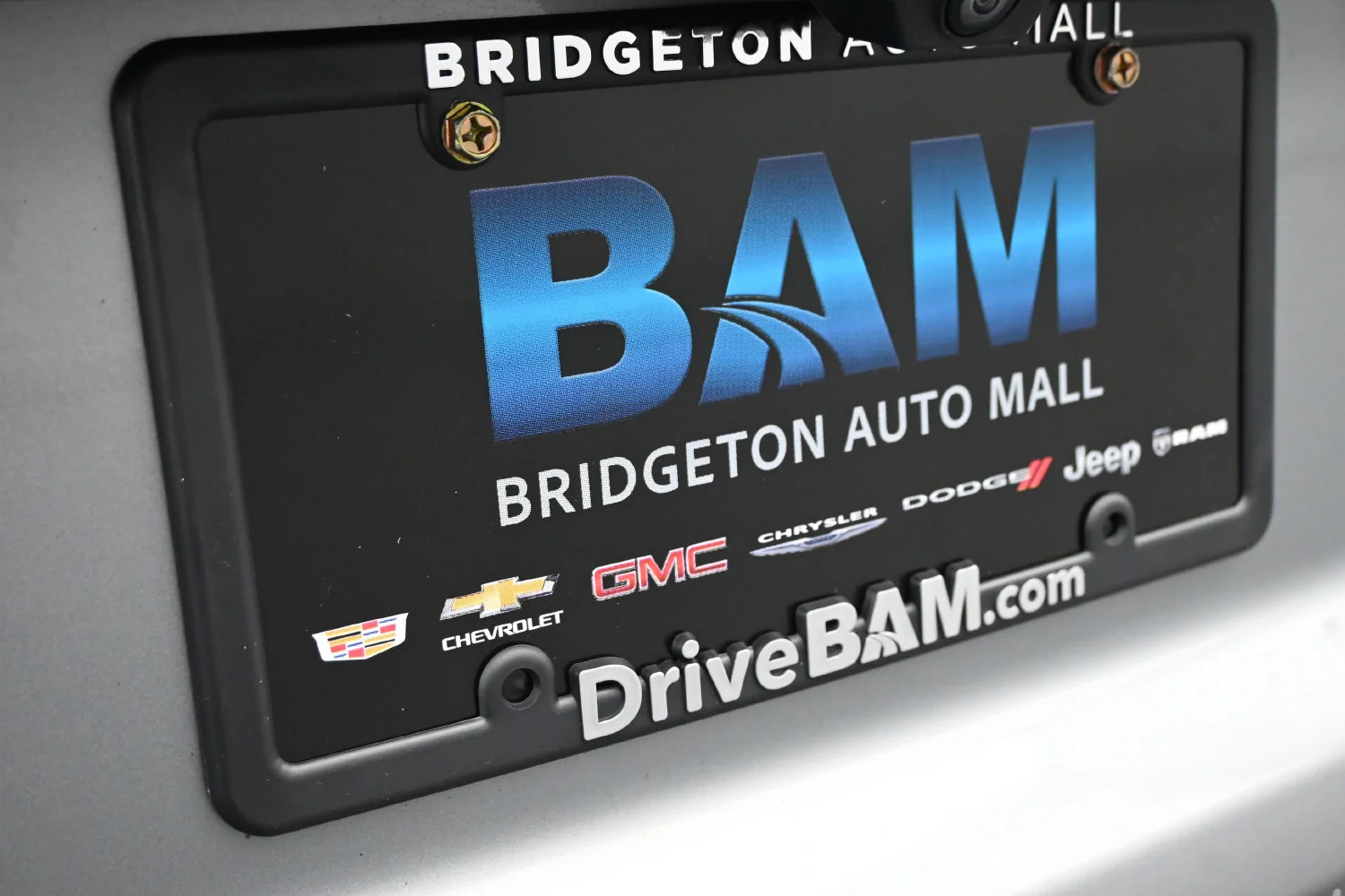 Used 2025 Sterling Gray Metallic Chevrolet LT image 30