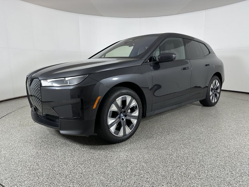 Certified Used 2024 Gray BMW xDrive50 image 5