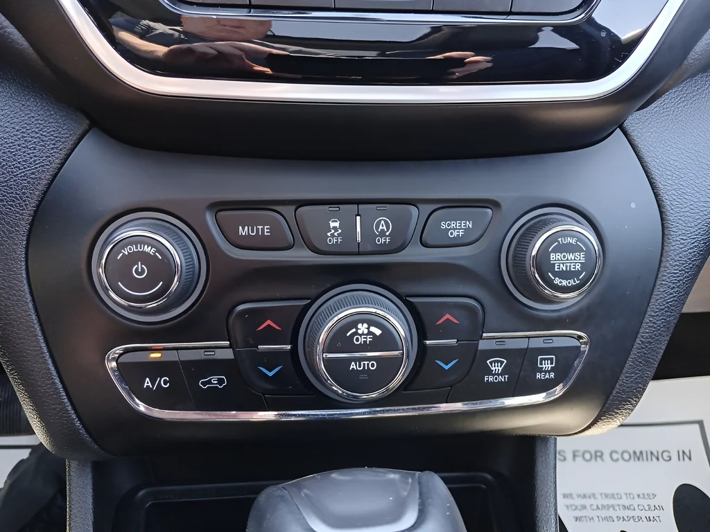 Used 2021 Red Jeep Limited image 14