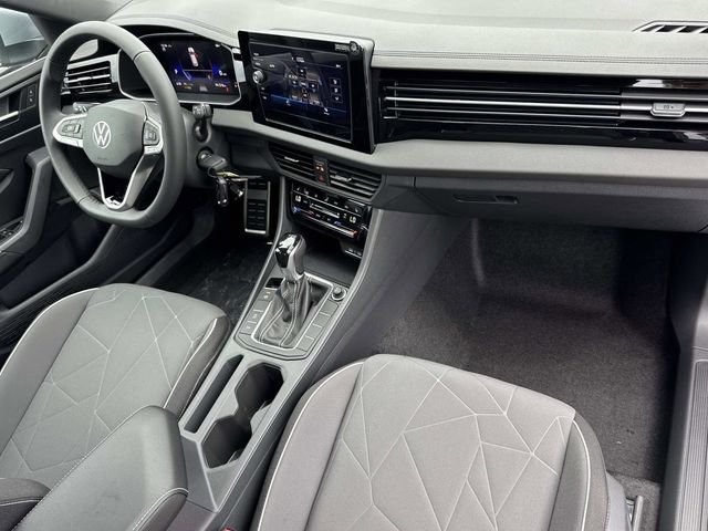New 2026 Silver Volkswagen 1.5T Sport image 27
