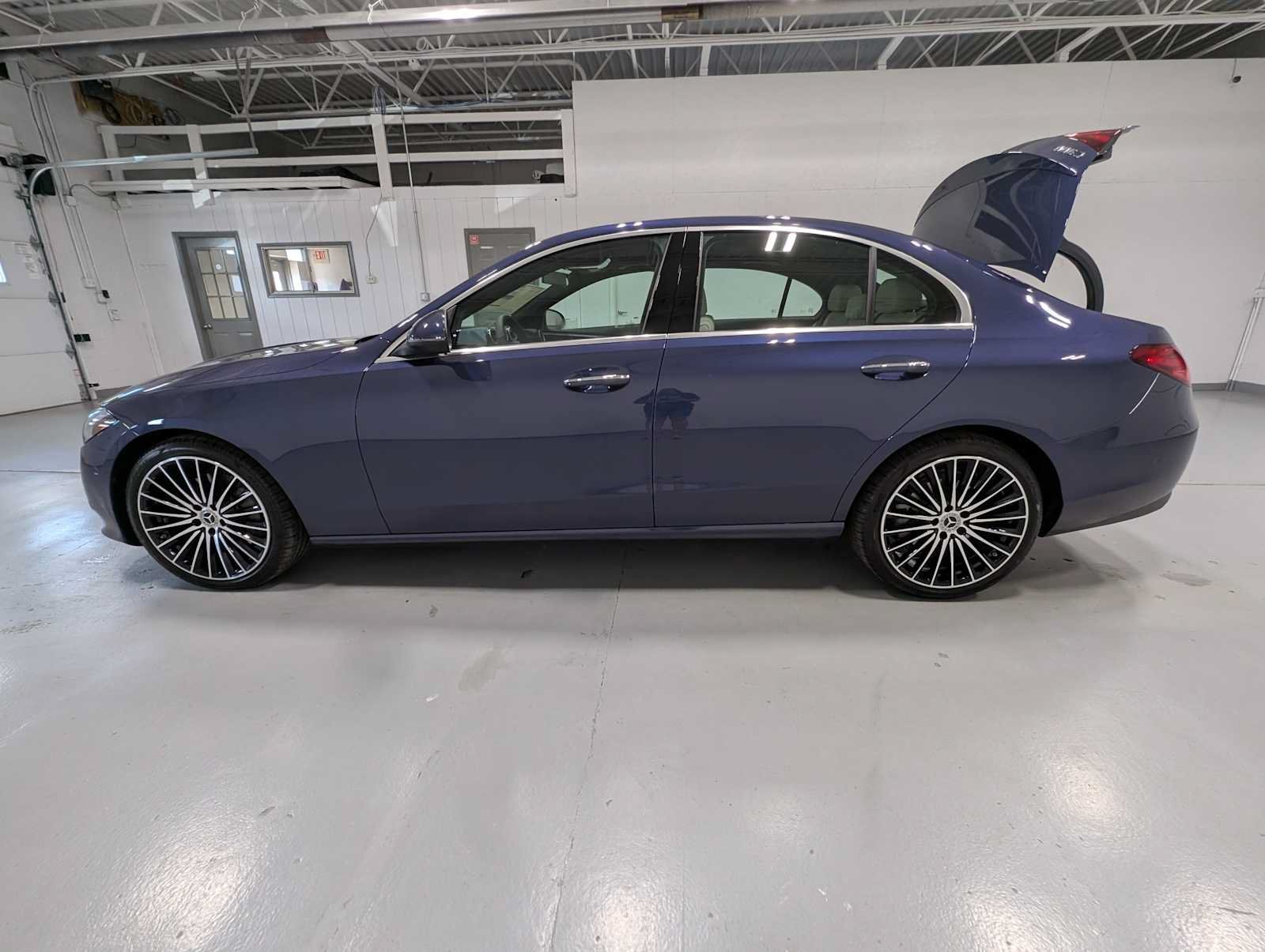 New 2026 Twilight Blue Metallic Mercedes-Benz C 300 image 10