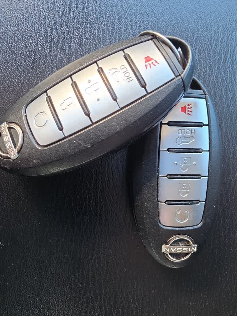Used 2021 Aspen White Tricoat Nissan SL image 47