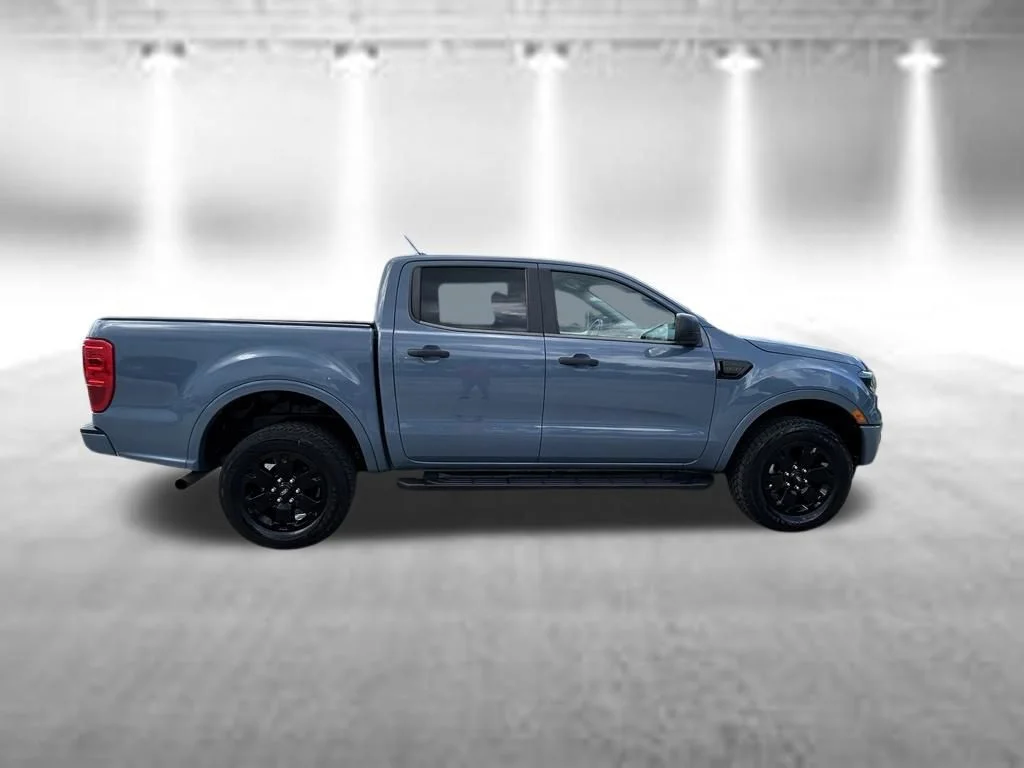Used 2023 Azure Gray Metallic Ford XLT image 3