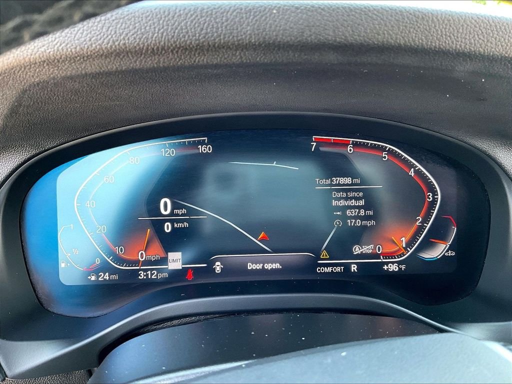 Used 2021 White BMW xDrive30i image 15
