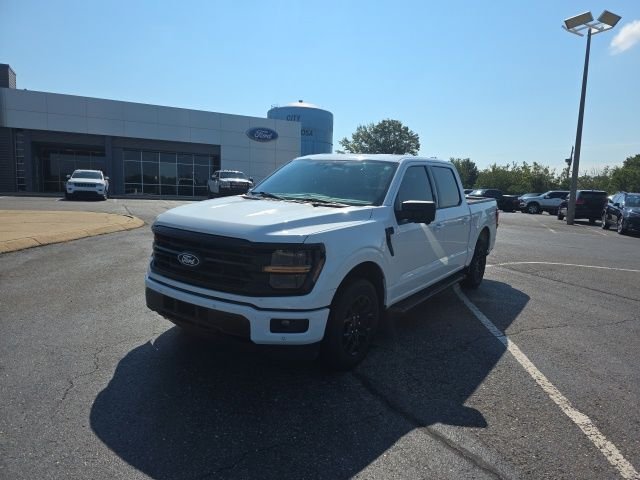 Certified Used 2024 Oxford White Ford XLT image 7
