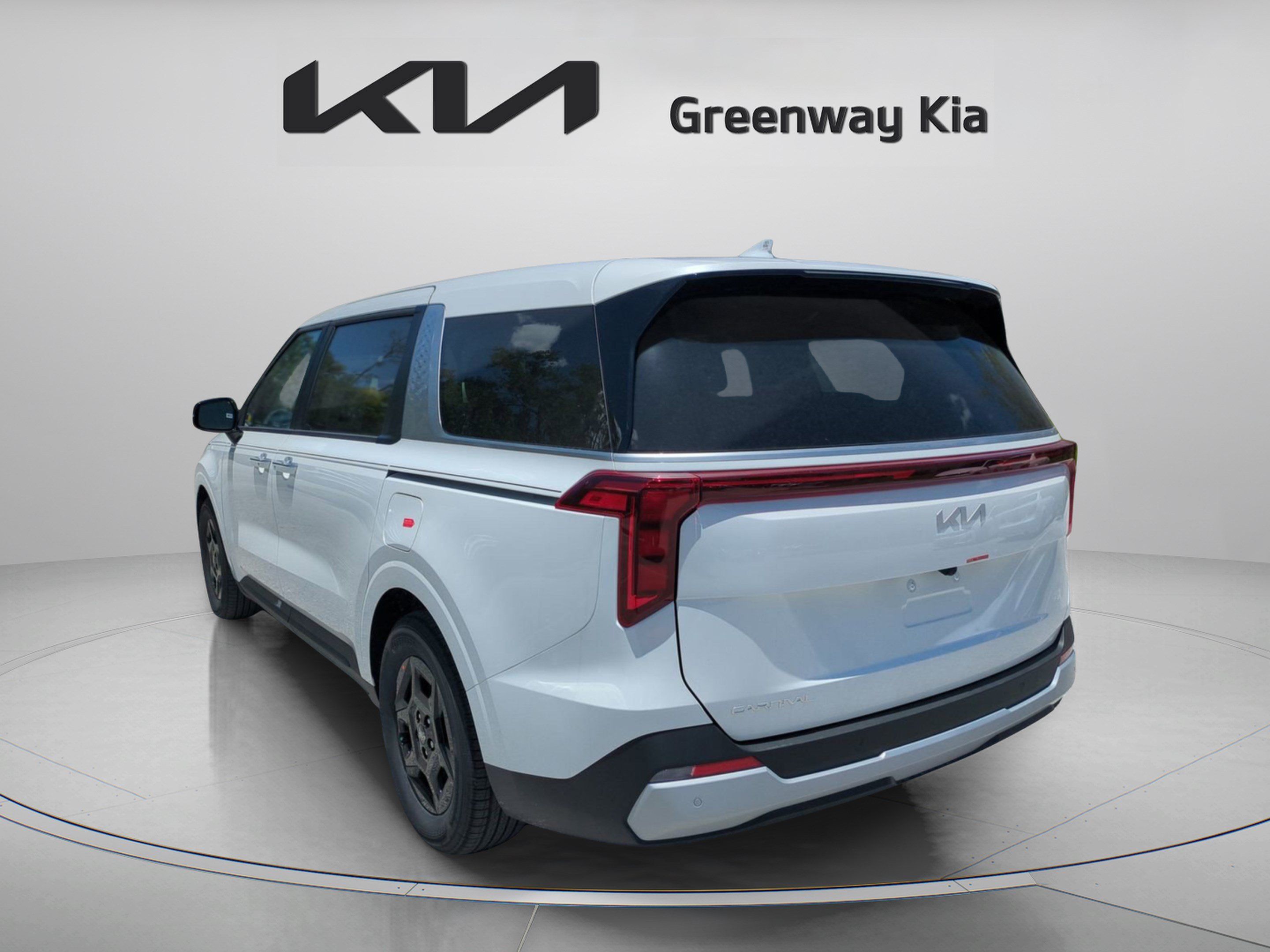 Certified Used 2026 Snow White Pearl Kia LXS image 5