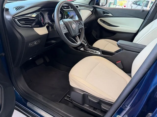 Used 2023 Blue Buick Preferred image 10