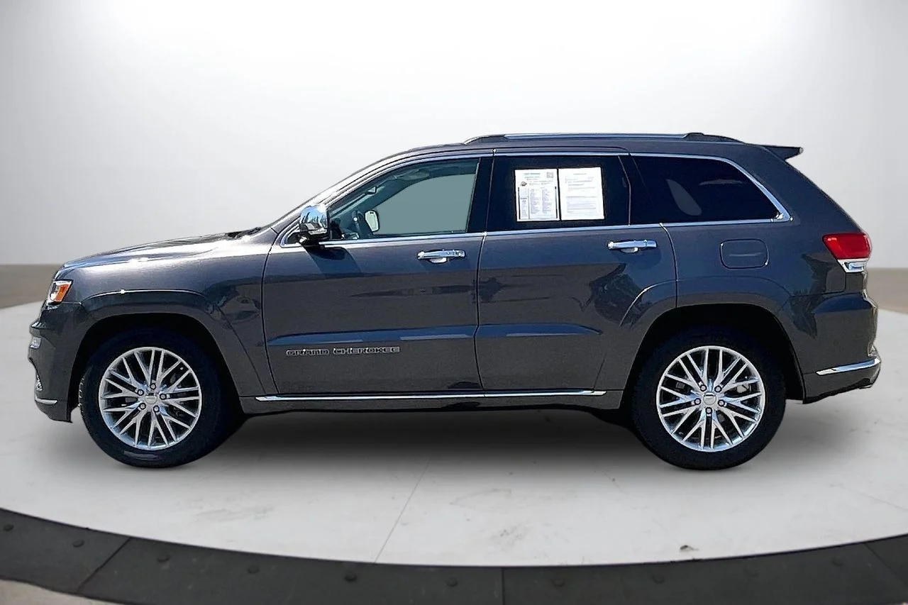 Certified Used 2017 Gray Jeep Summit image 5