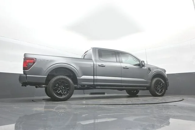 New 2026 Carbonized Gray Metallic Ford XLT image 38