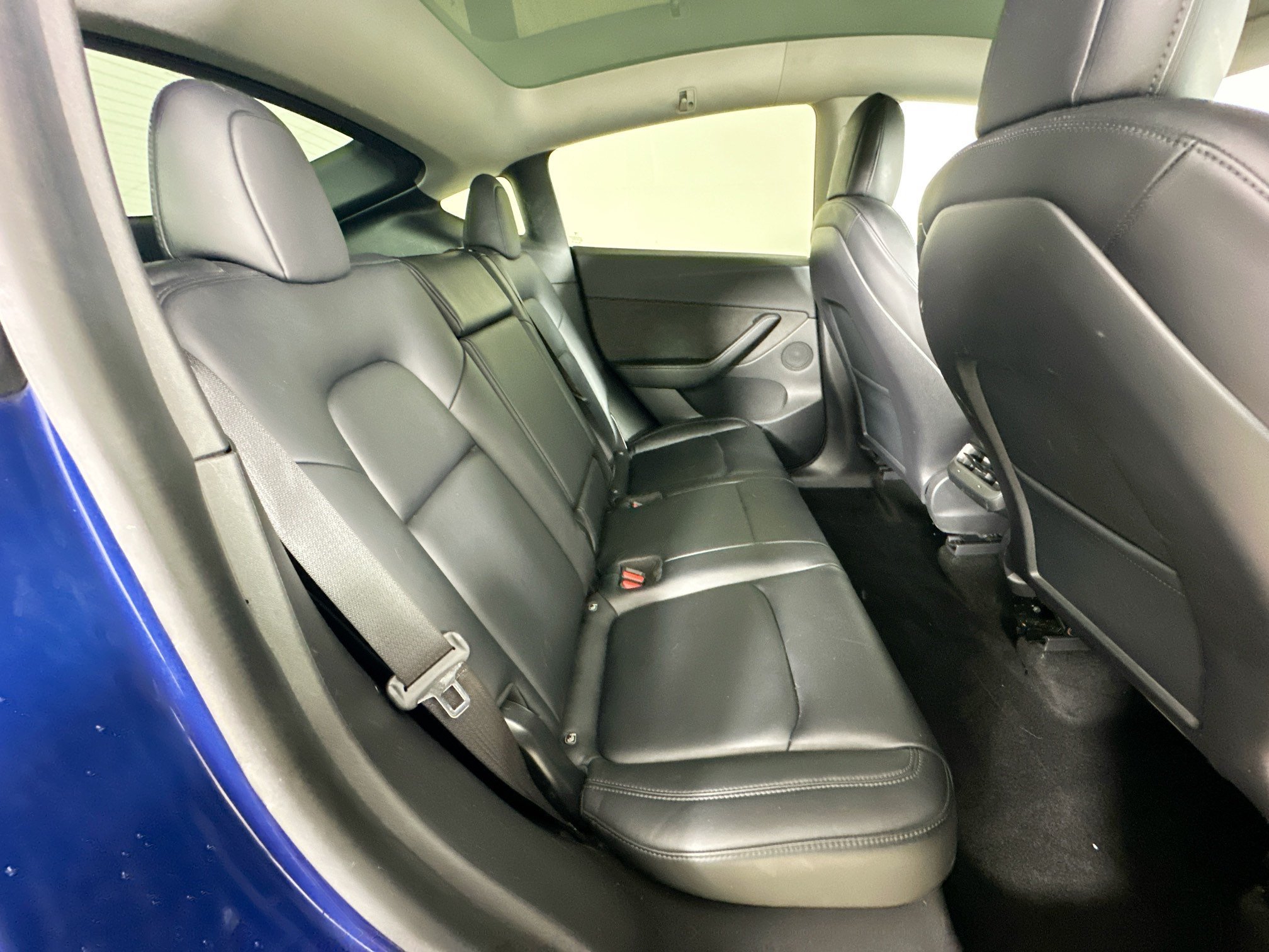 Used 2021  Tesla Performance image 37