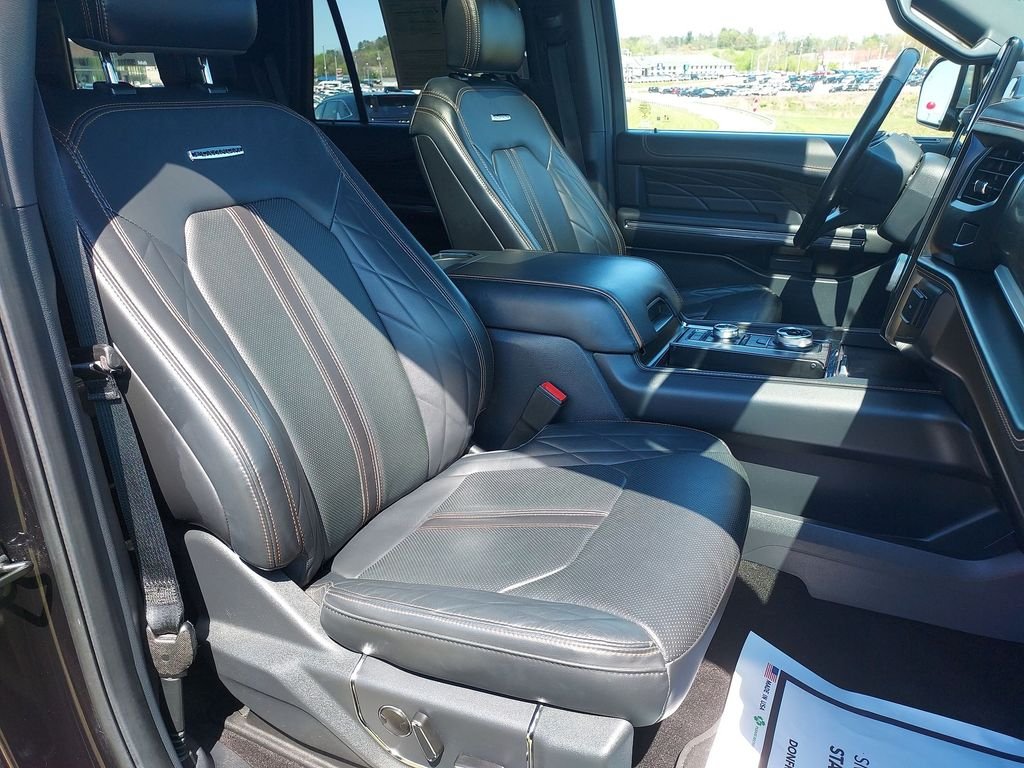 Used 2022 Black Ford Platinum image 32