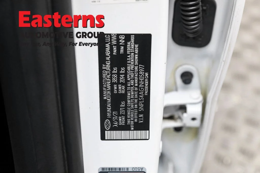 Used 2022 White Hyundai SEL image 33