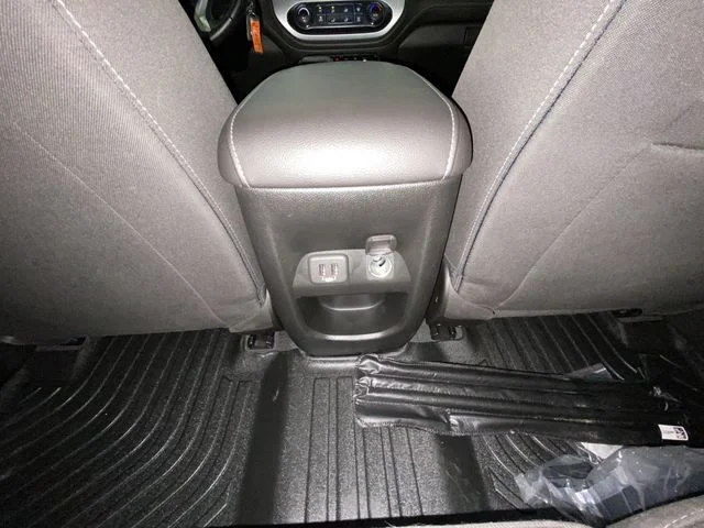 Used 2021 Beige GMC Elevation image 29