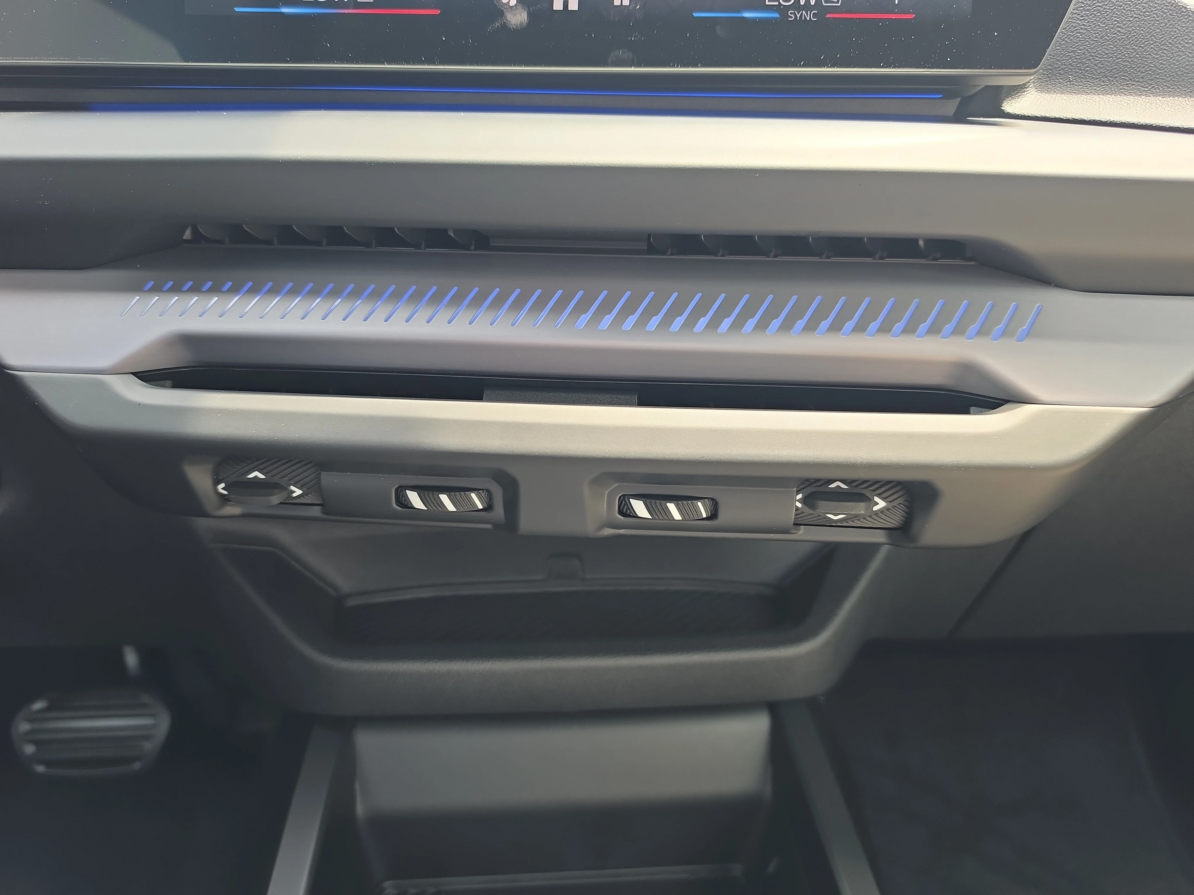 New 2026 Alpine White BMW 228 xDrive image 27