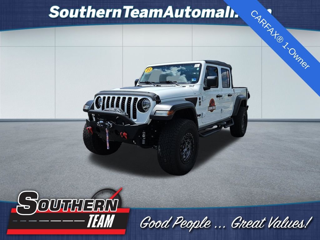 Used 2023 White Jeep Sport S image 1