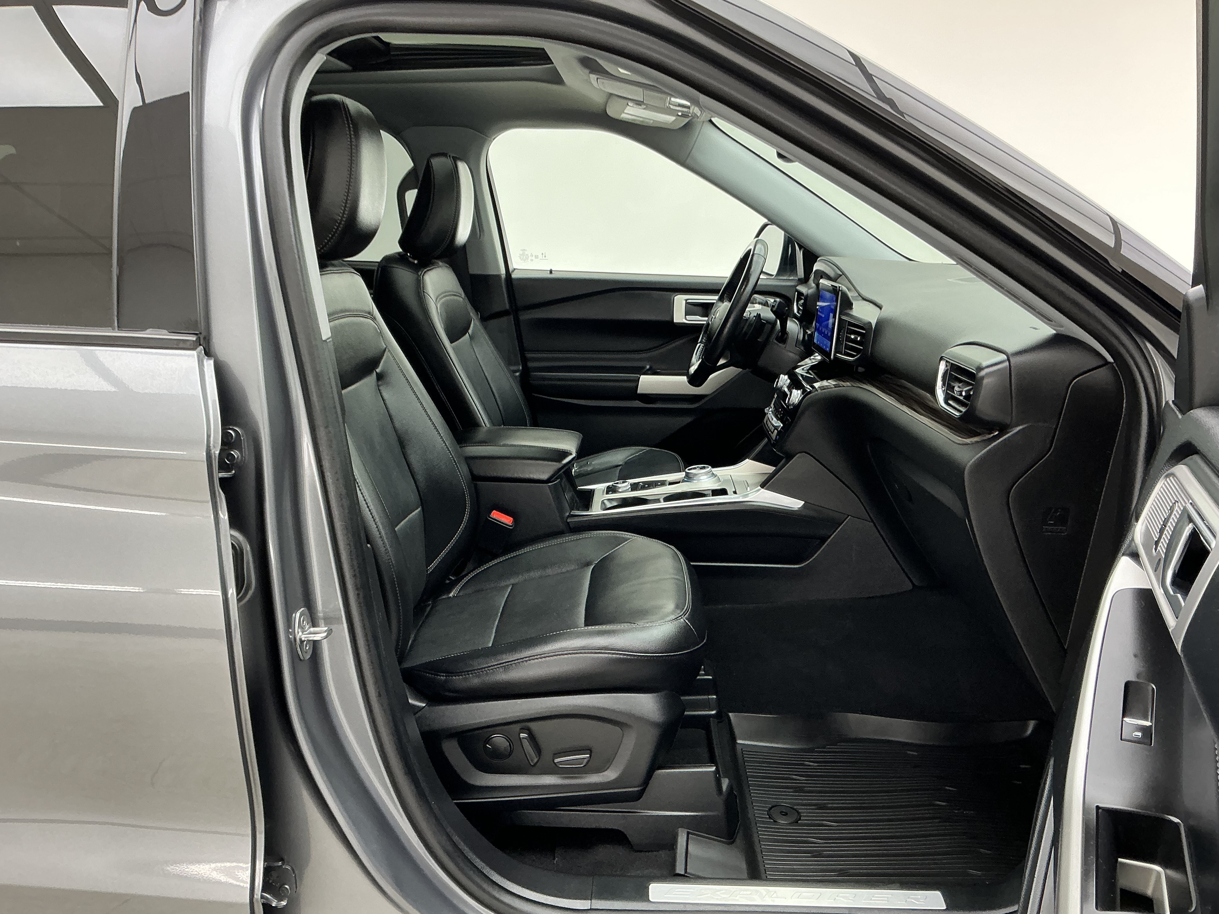 Used 2021 Carbonized Gray Metallic Ford Limited image 26
