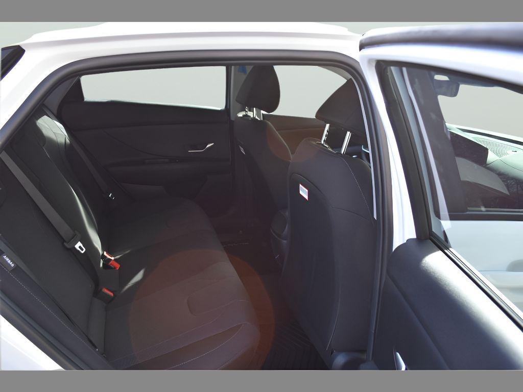 New 2026 Serenity White Hyundai SE image 15