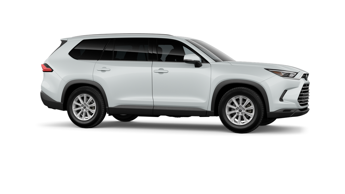 New 2026 Wind Chill Pearl Toyota XLE image 13