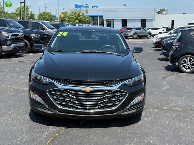 Used 2024 Chevrolet Malibu 1LT with VIN 1G1ZD5ST4RF108172 for sale in Woodhaven, MI