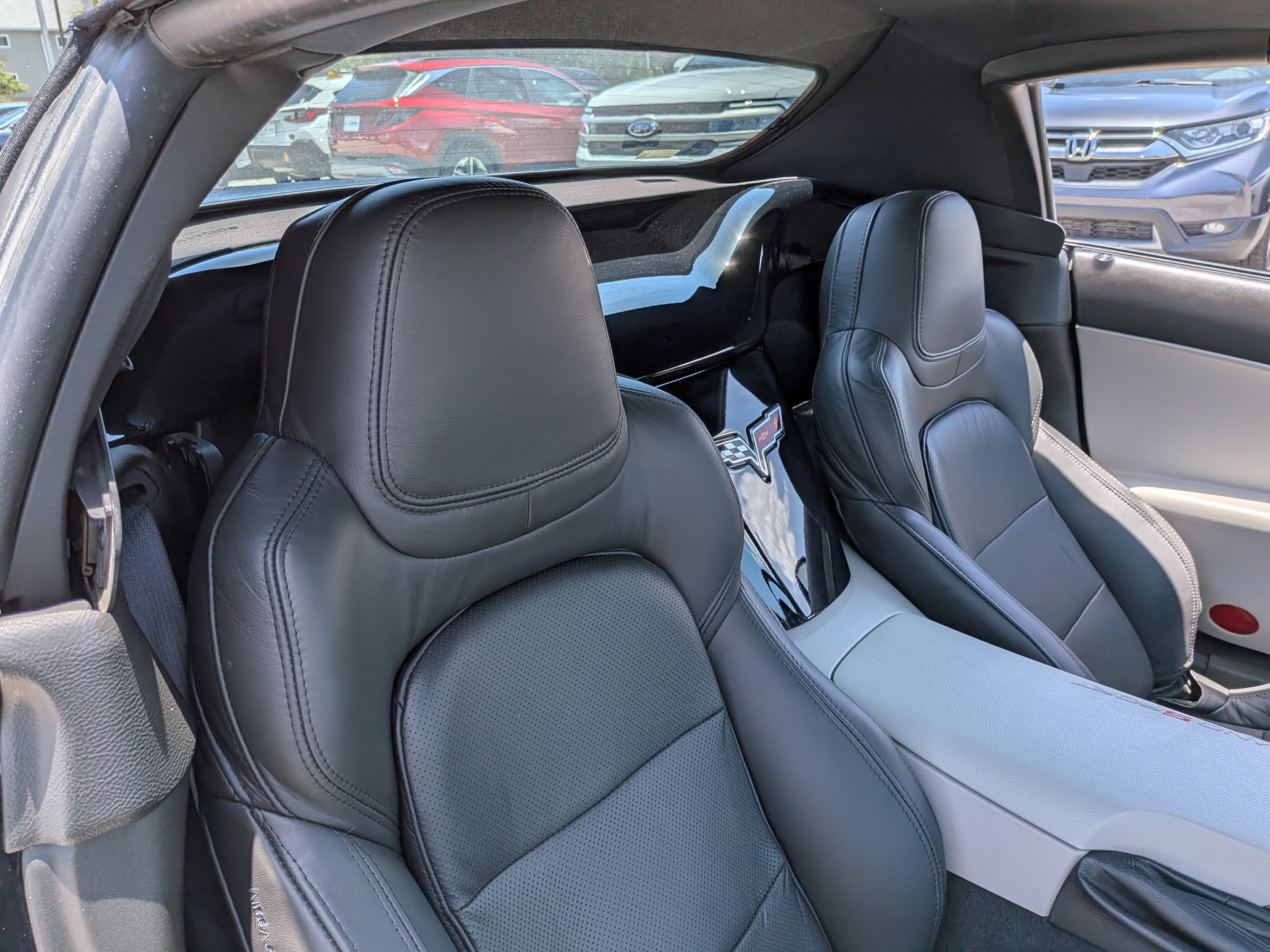 Used 2011 Black Chevrolet Z16 Grand Sport w/3LT image 13