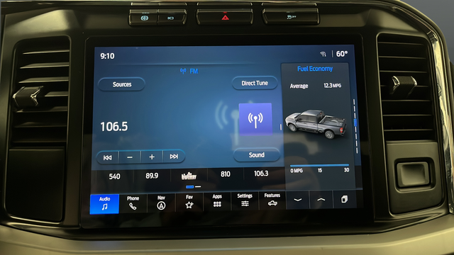 Used 2023 Iconic Silver Metallic Ford XLT image 29