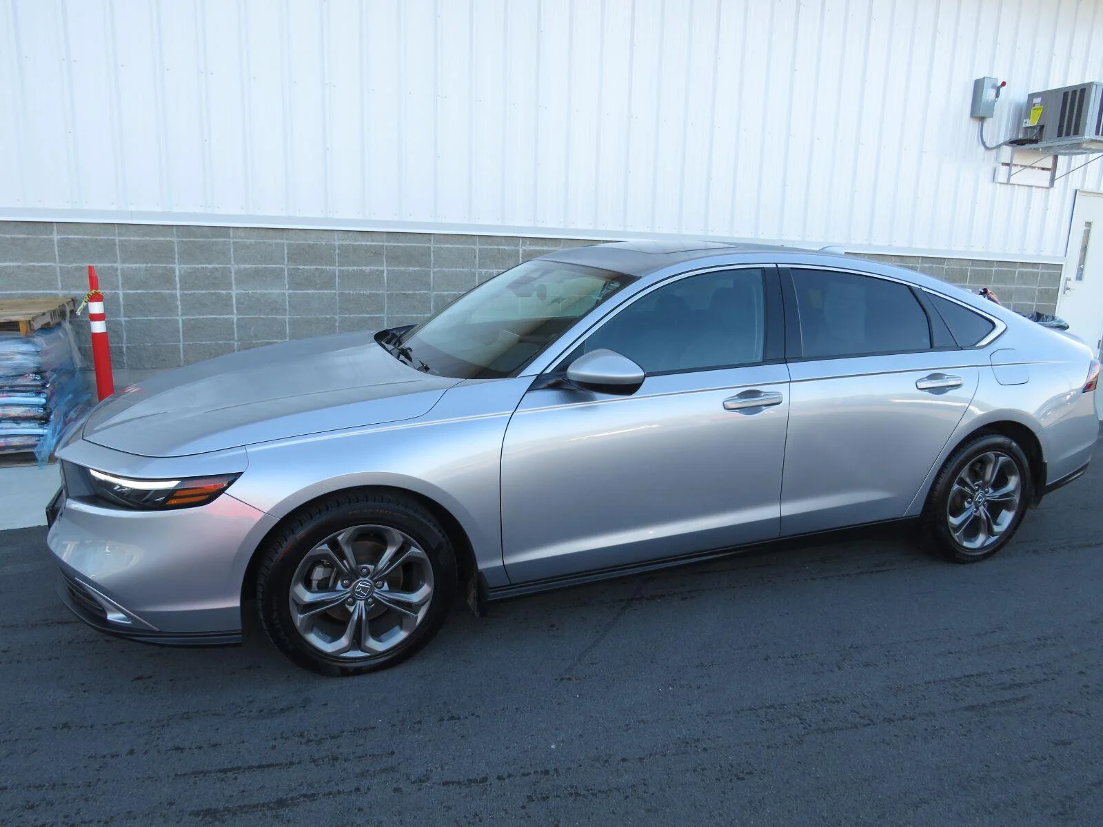 Used 2024 Solar Silver Metallic Honda EX image 14