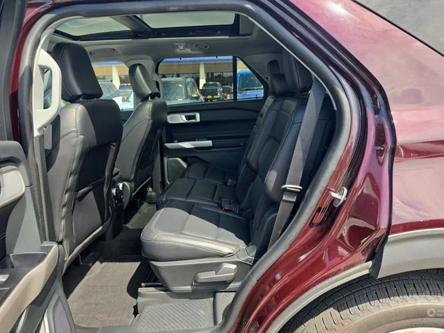 Used 2023 Red Metallic Ford Limited image 19