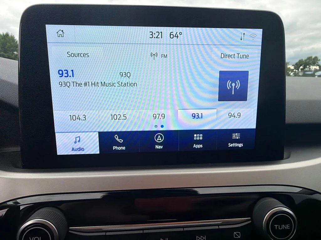 Used 2020 White Ford SEL image 18