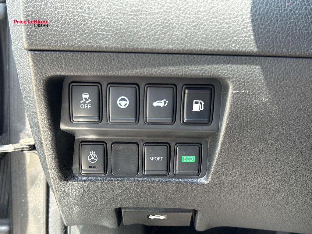 Used 2019 Gun Metallic Nissan SL image 27