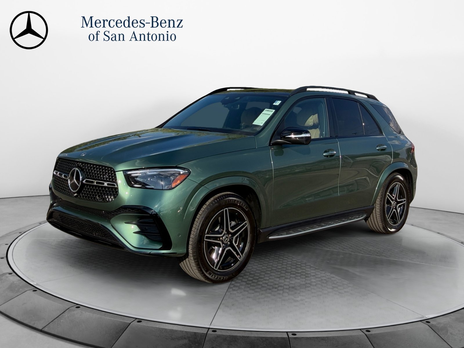 New 2026 MANUFAKTUR Ireland Mid Green Metallic Mercedes-Benz GLE 350 image 28