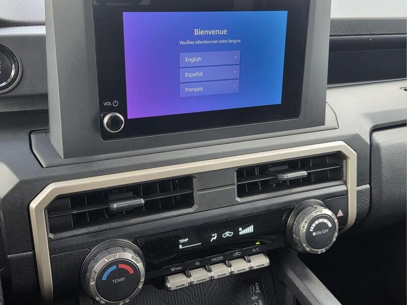 Used 2025 Black TOYOTA SR DOUBLE CAB 5