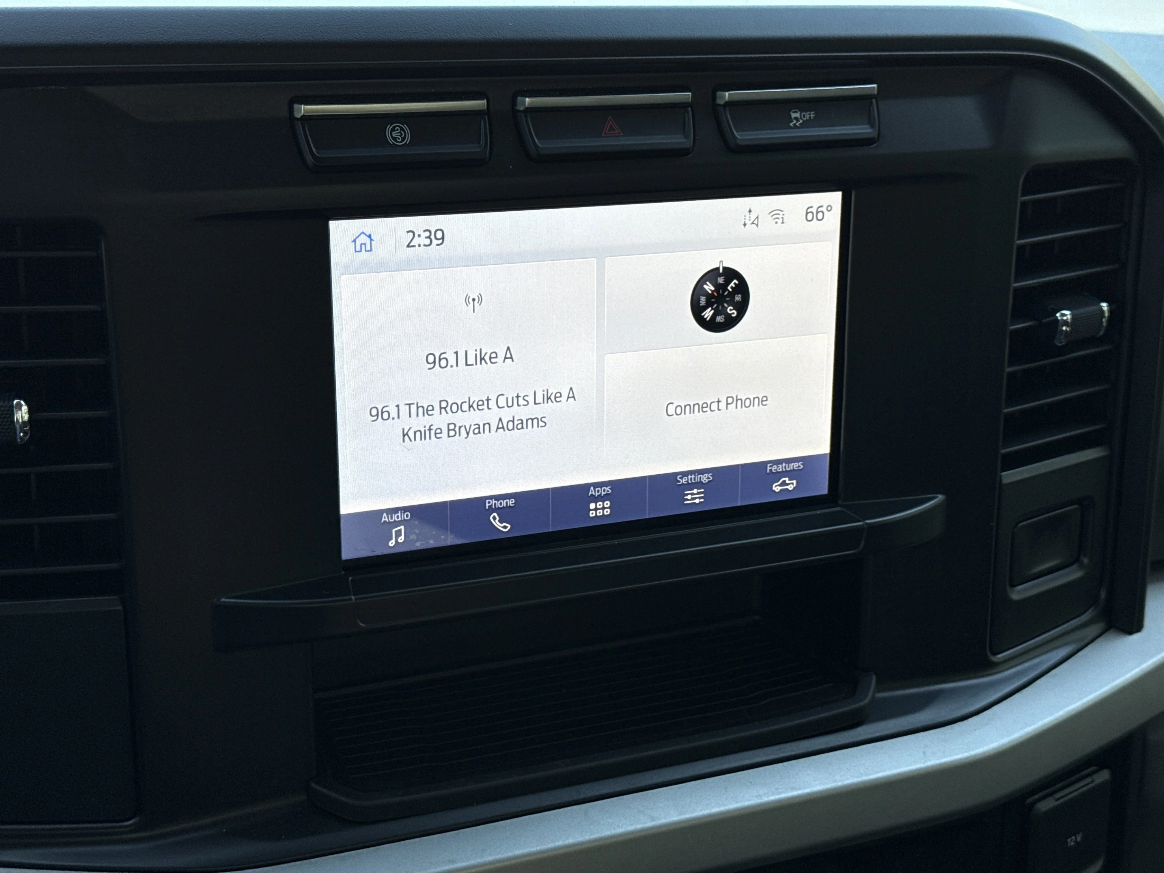 2024 Ford F-350 Super Duty XLT - Photo 23