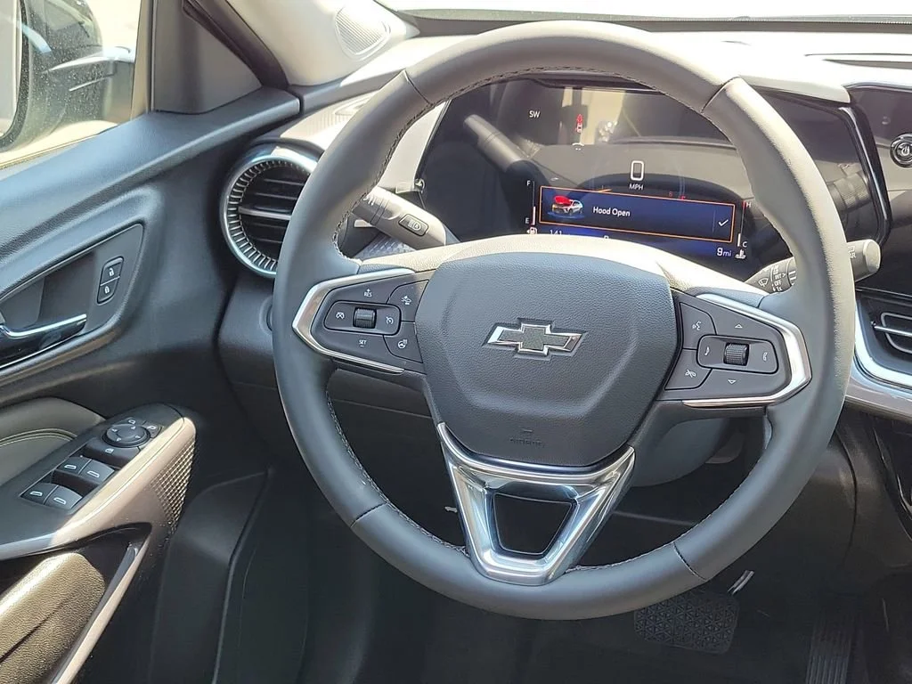 New 2026 Cacti Green Chevrolet ACTIV image 19