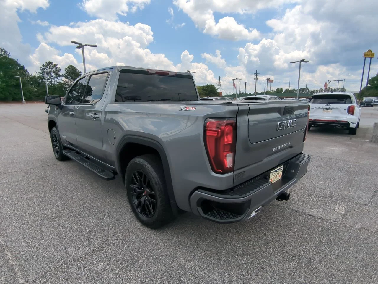 Used 2021 SATIN STEEL METALLIC GMC Elevation image 6