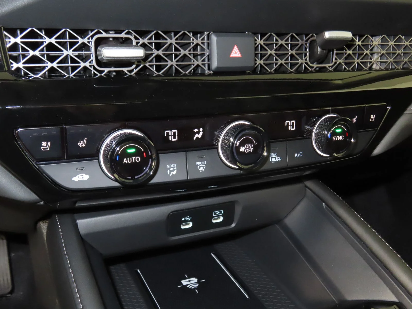 New 2026 Platinum White Pearl Honda Touring Hybrid image 17