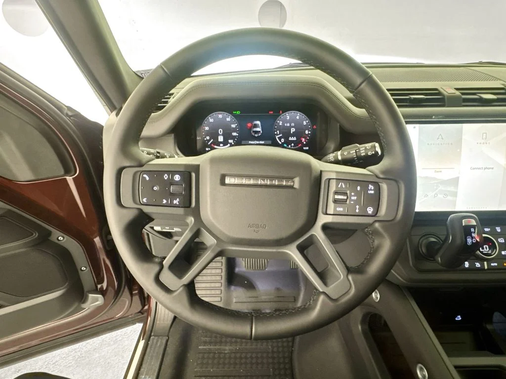 New 2026 Sedona Red Land Rover X-Dynamic SE image 11