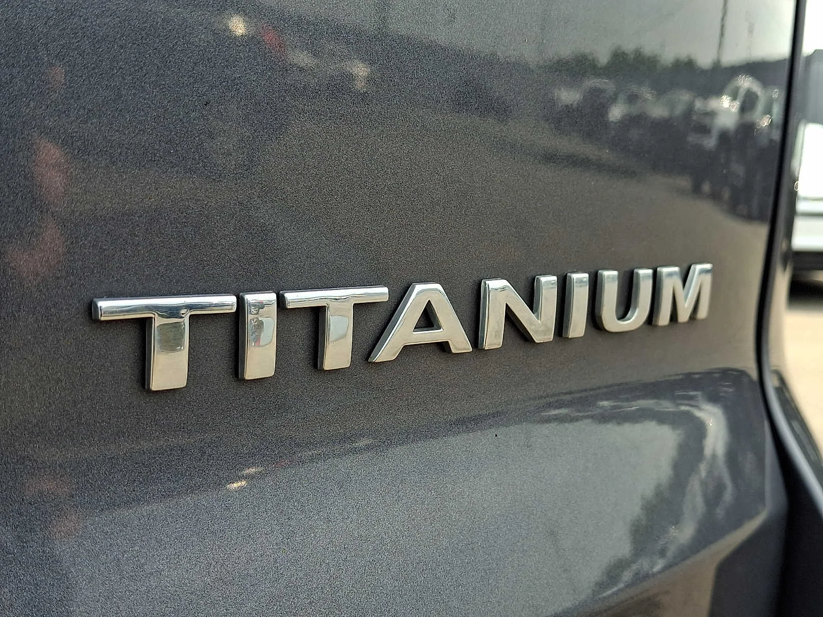 Used 2018 Gray Ford Titanium image 29