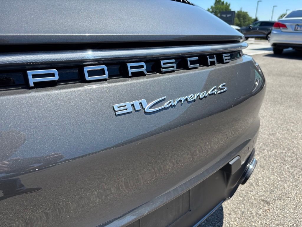 Used 2021  Porsche Carrera 4S image 25