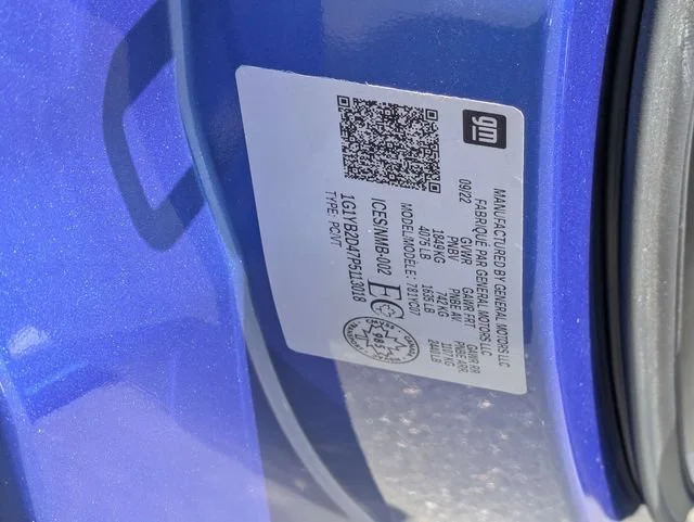 Used 2023 Blue Chevrolet 2LT image 33