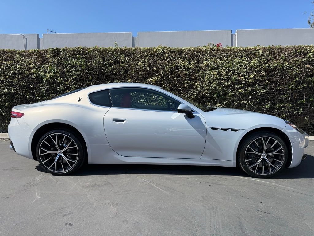 New 2026 Bianco Astro Maserati  image 2