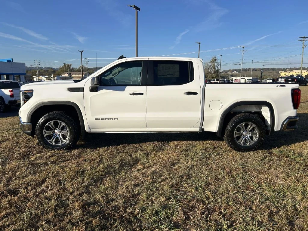 New 2026 Summit White GMC Pro image 7