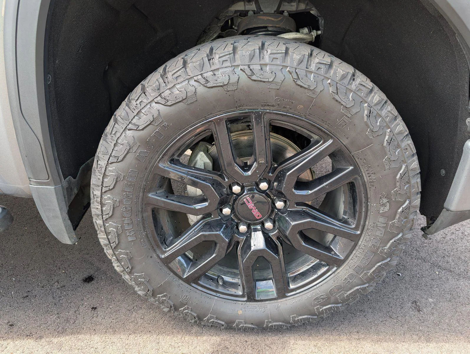 Used 2022 Satin Steel Metallic GMC Elevation image 40