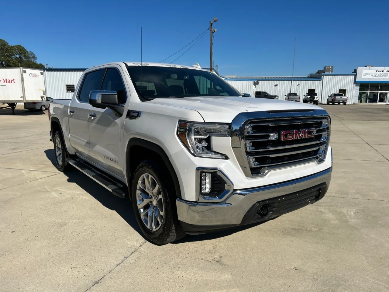 Used 2020 WHITE FROST TRICOAT GMC SLT image 2