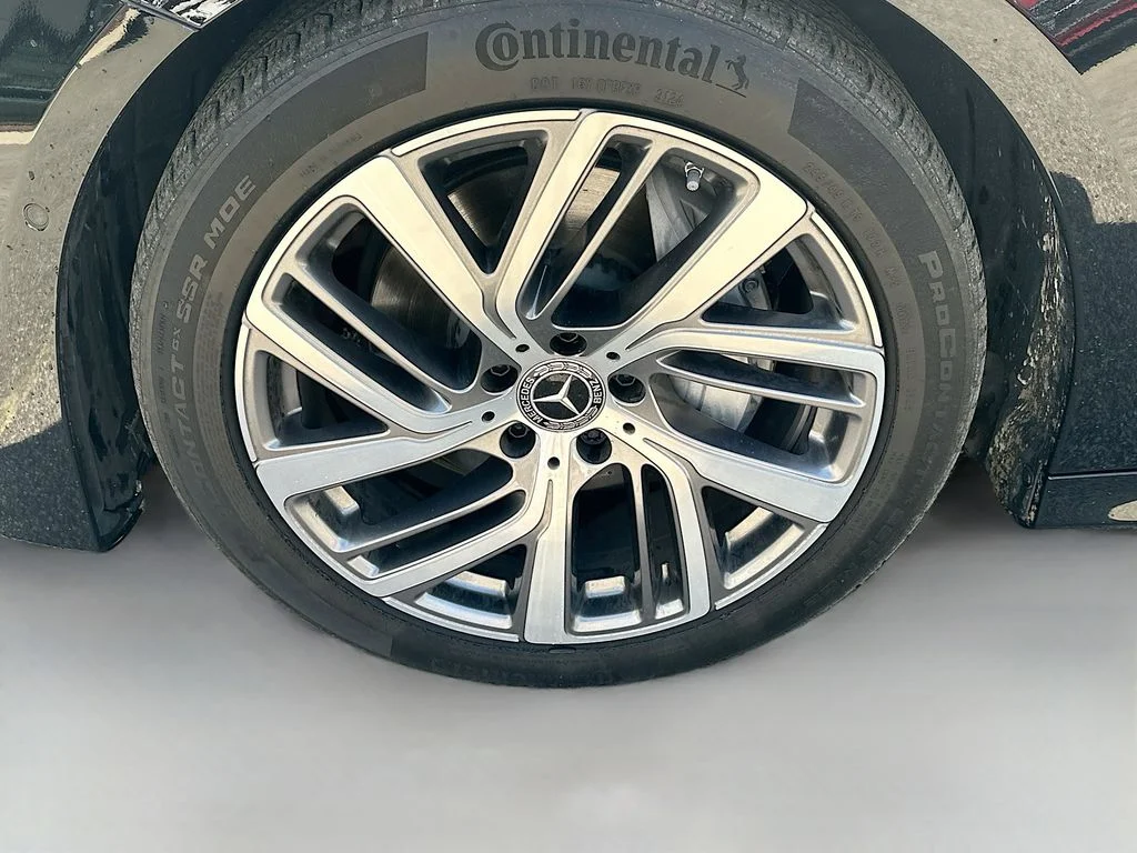 2025 Mercedes-Benz E-Class E350 - Photo 32