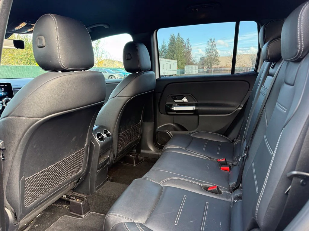 Used 2021 Digital White Metallic Mercedes-Benz GLB 35 AMG® image 19