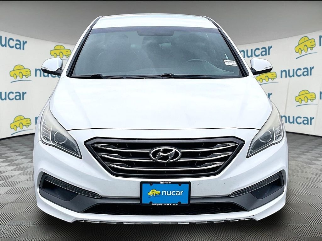 Used 2015 Quartz White Pearl Hyundai Sport 2.0T image 2