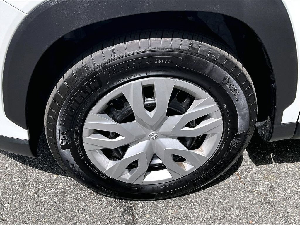 Used 2026 Beige Toyota L image 7
